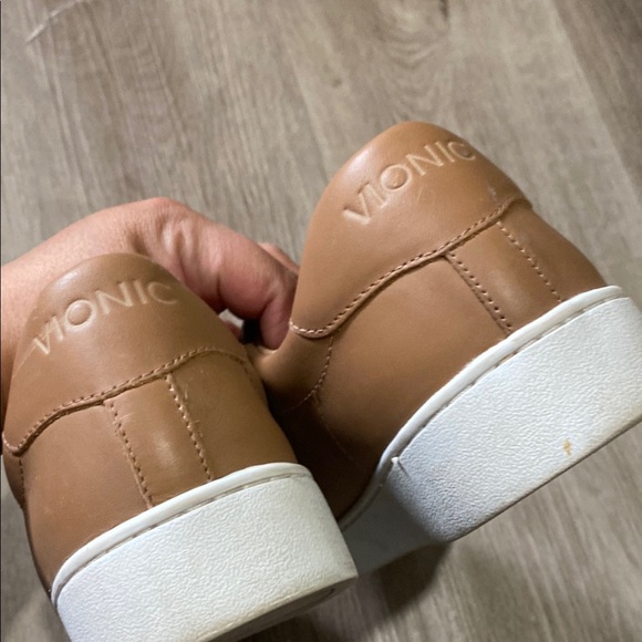 Vionic Splendid Ellis Women's Tan Slip-On Sneakers - Picture 5 of 10